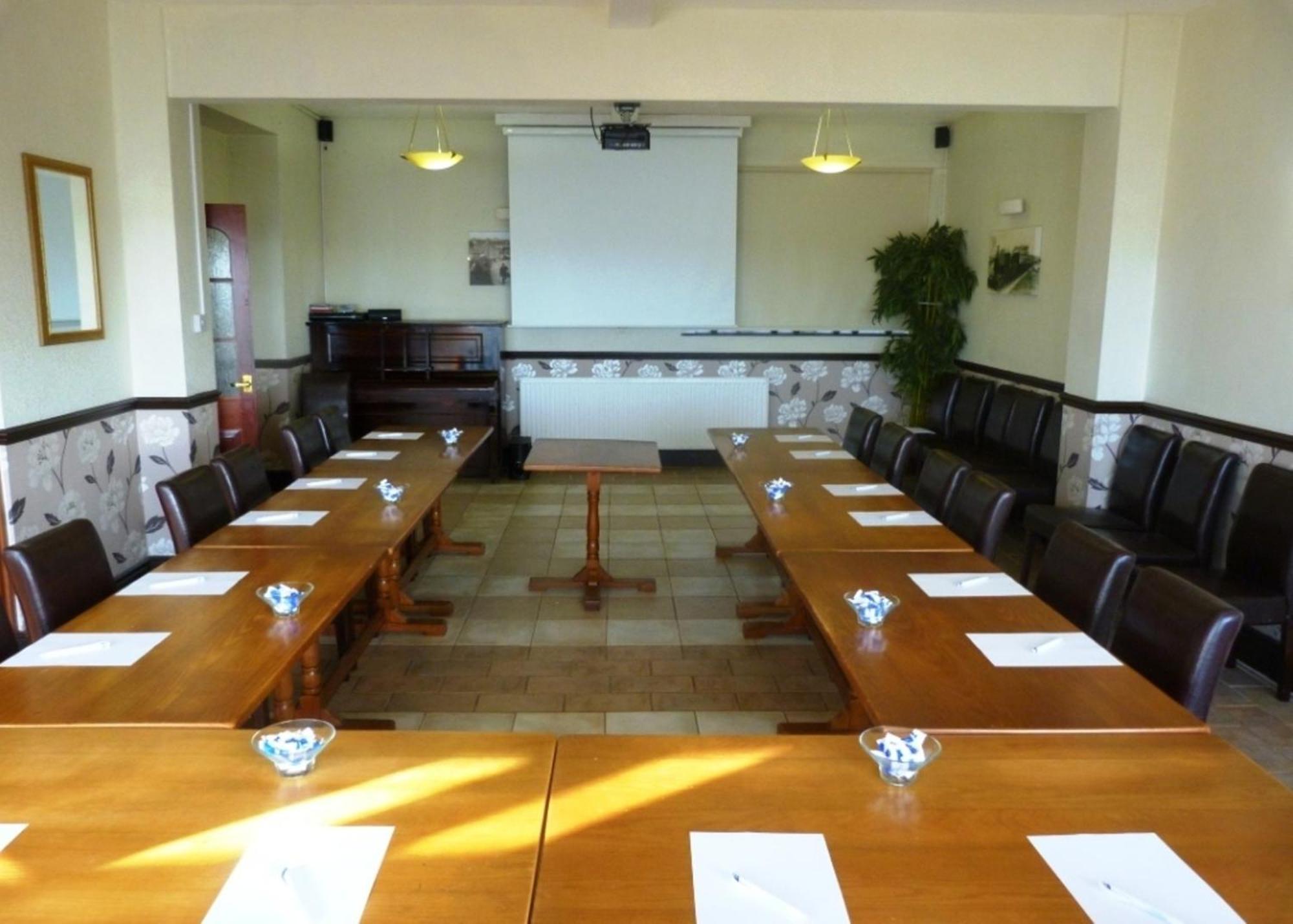 Bailey Ground Hotel Сийскейл Екстериор снимка