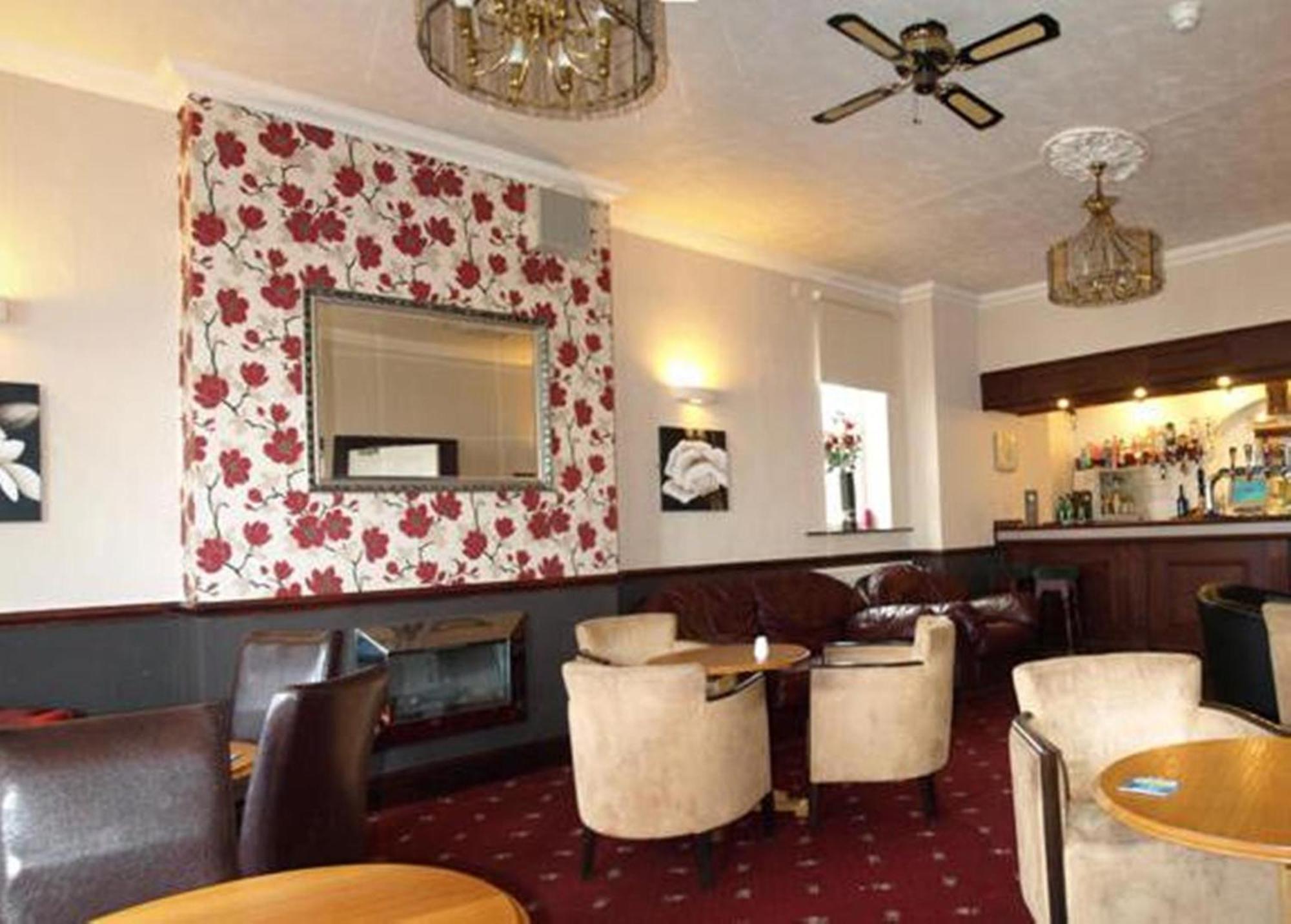 Bailey Ground Hotel Сийскейл Екстериор снимка