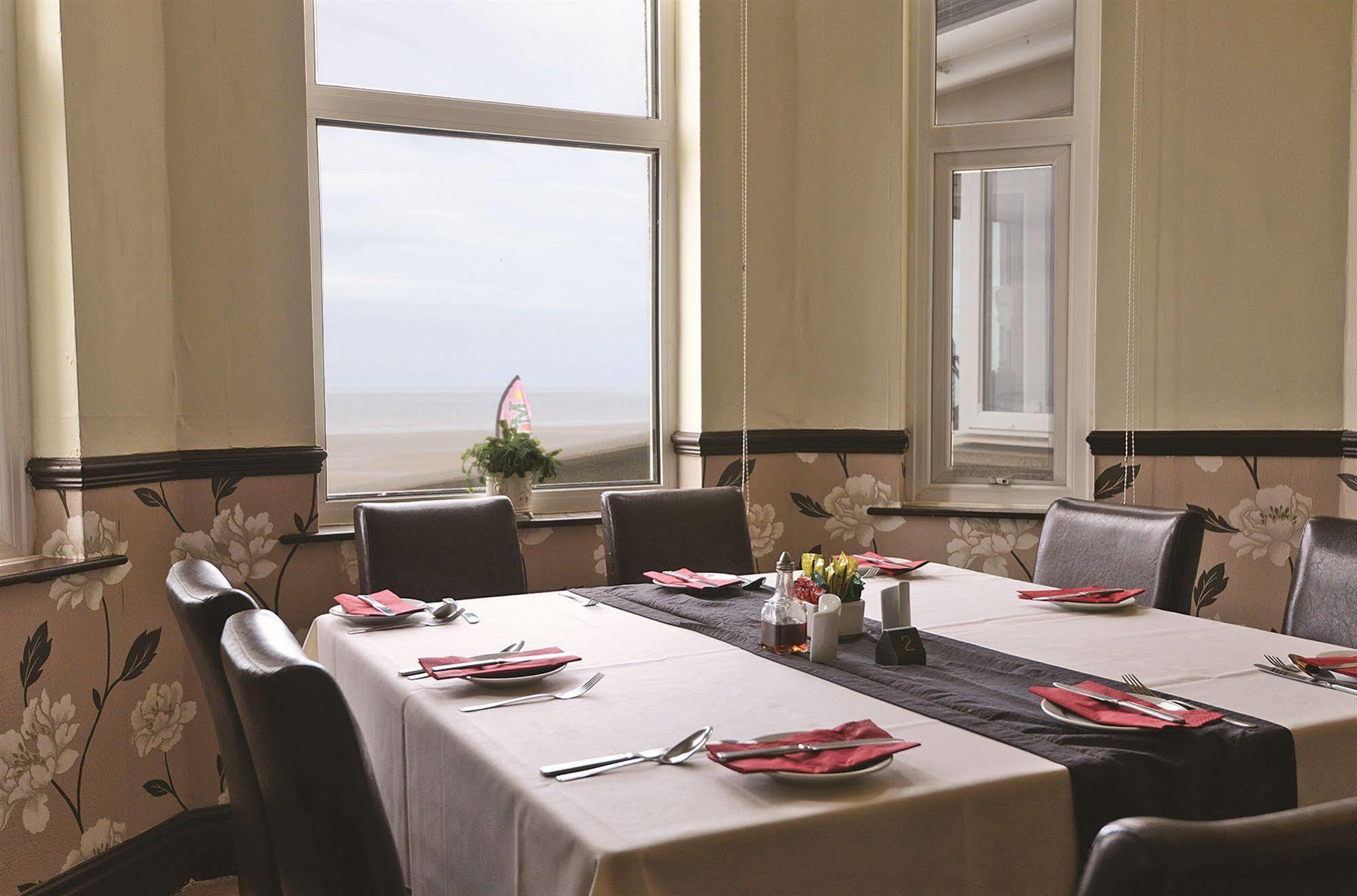 Bailey Ground Hotel Сийскейл Екстериор снимка