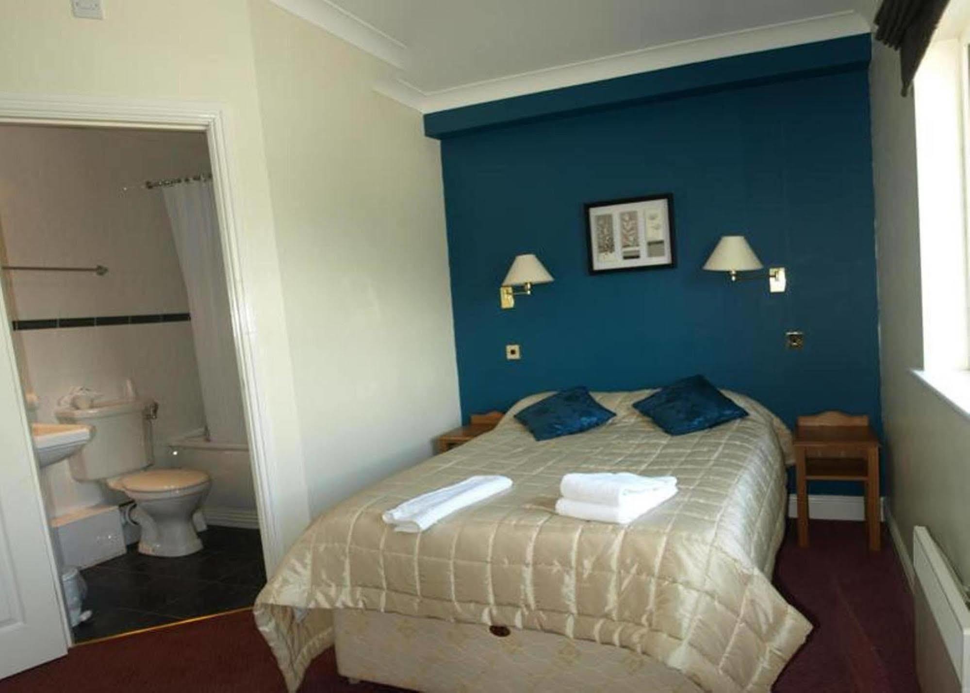 Bailey Ground Hotel Сийскейл Екстериор снимка